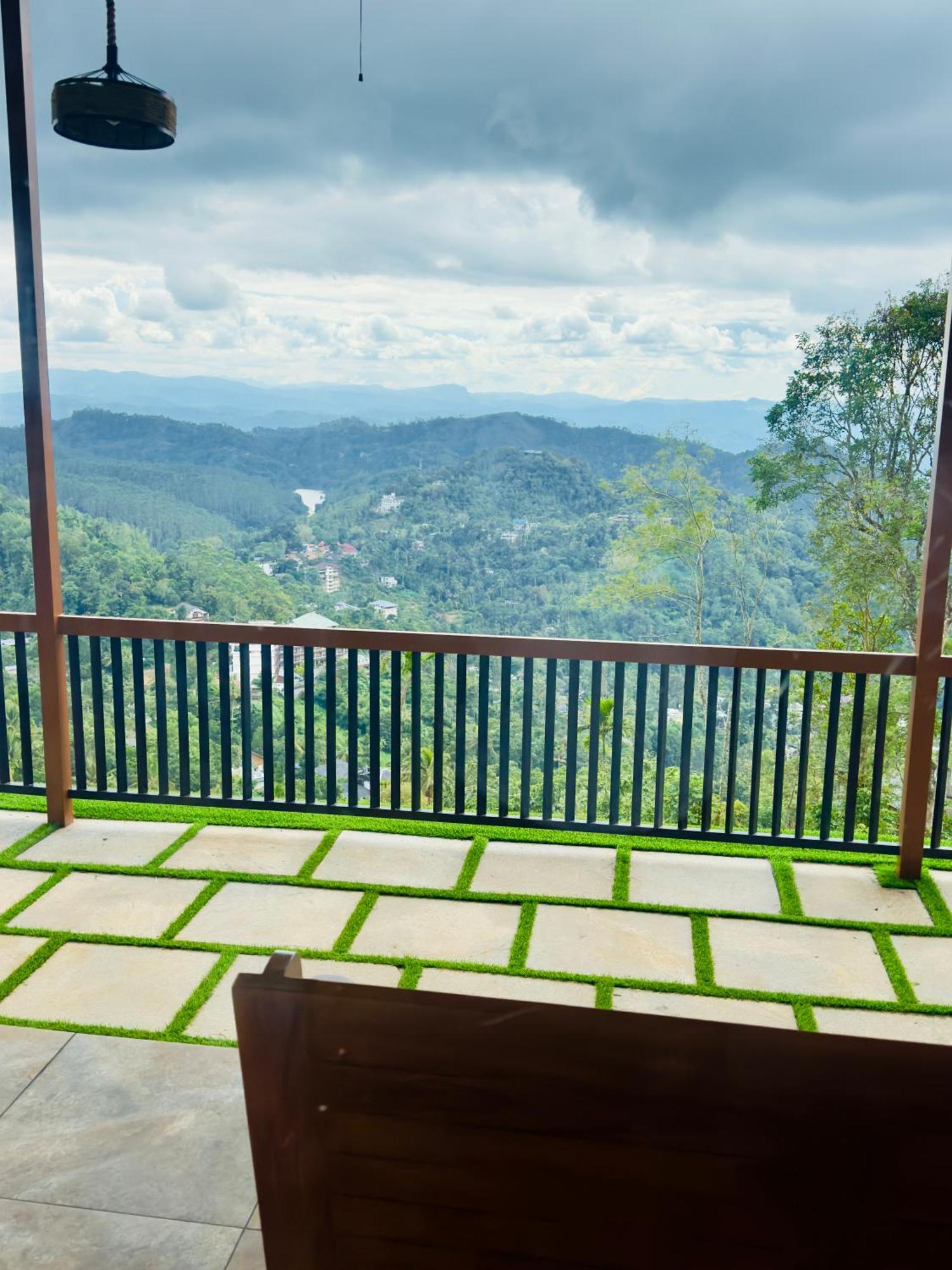 Misty Wonders Hotel Munnar Kültér fotó